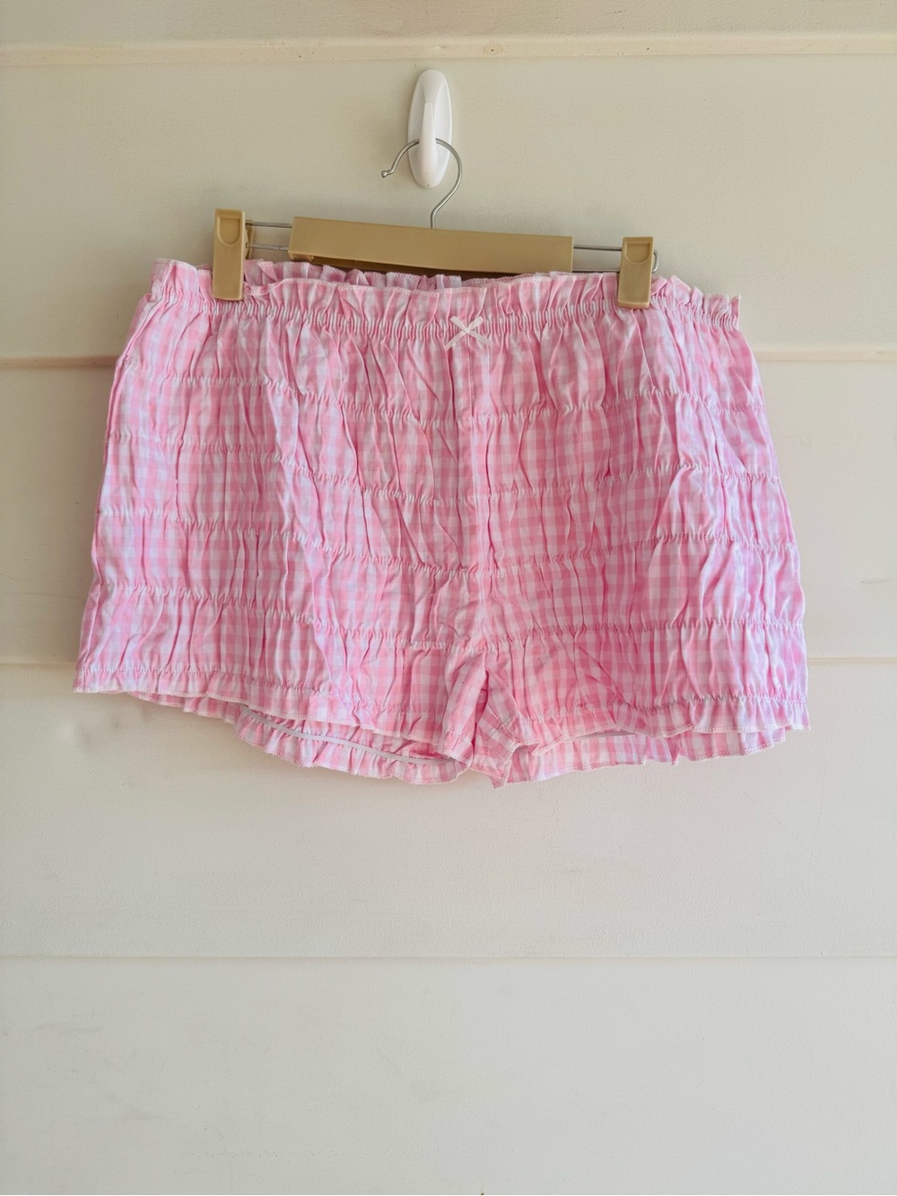 NWOT Vinyl Icon Babydoll Pink Smocked Waist Shorts L